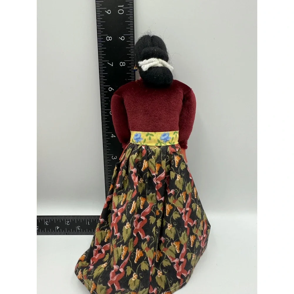 Vintage Navajo Style Handmade‎ Cloth Doll Velvet Bodice Beaded Jewelry 10 Inch
